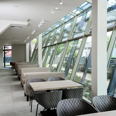 Laguna Park Sunrise Хотел 4*