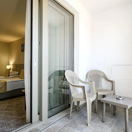 فندق Laguna Park Sunrise 4*