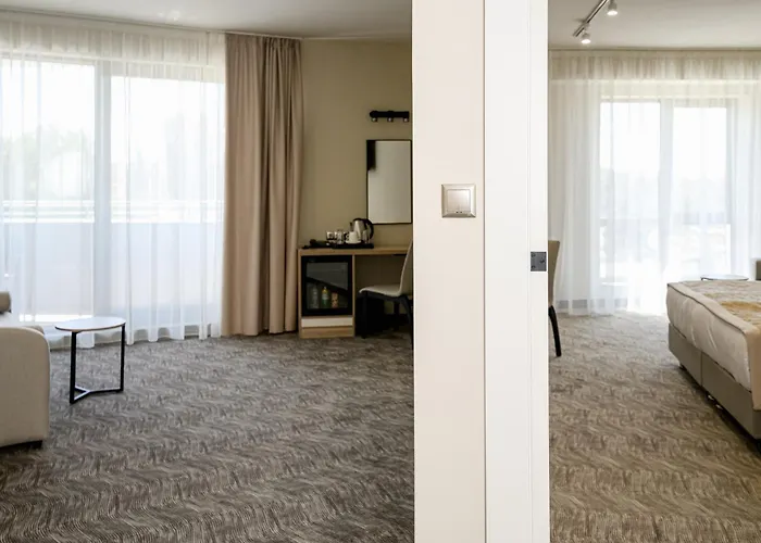 Laguna Park Sunrise Szálloda 4*