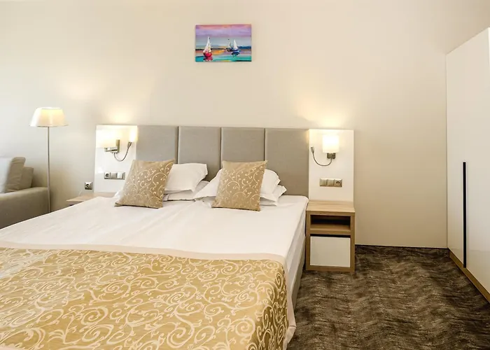 Szálloda Laguna Park Sunrise 4*