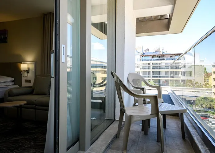 Laguna Park Sunrise Szálloda Napospart