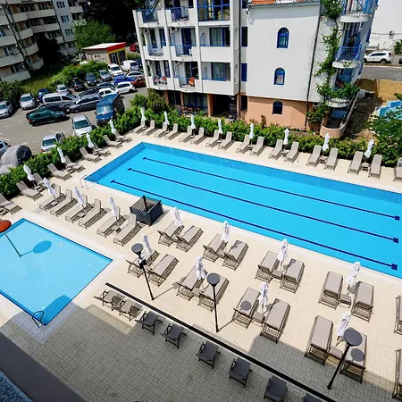 Laguna Park Sunrise 4*